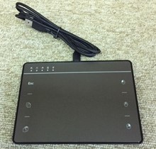 マルチジェスチャータッチパッド