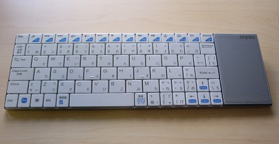 ワイヤレスキーボード rapoo E2700の写真